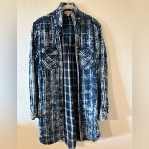 Cloth & Stone M blue and white flannel shirt